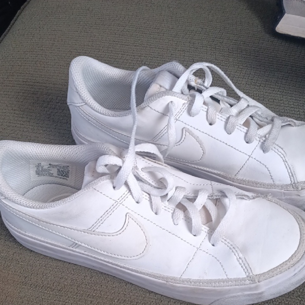 Nike Classic White Lace-Up Sneakers
